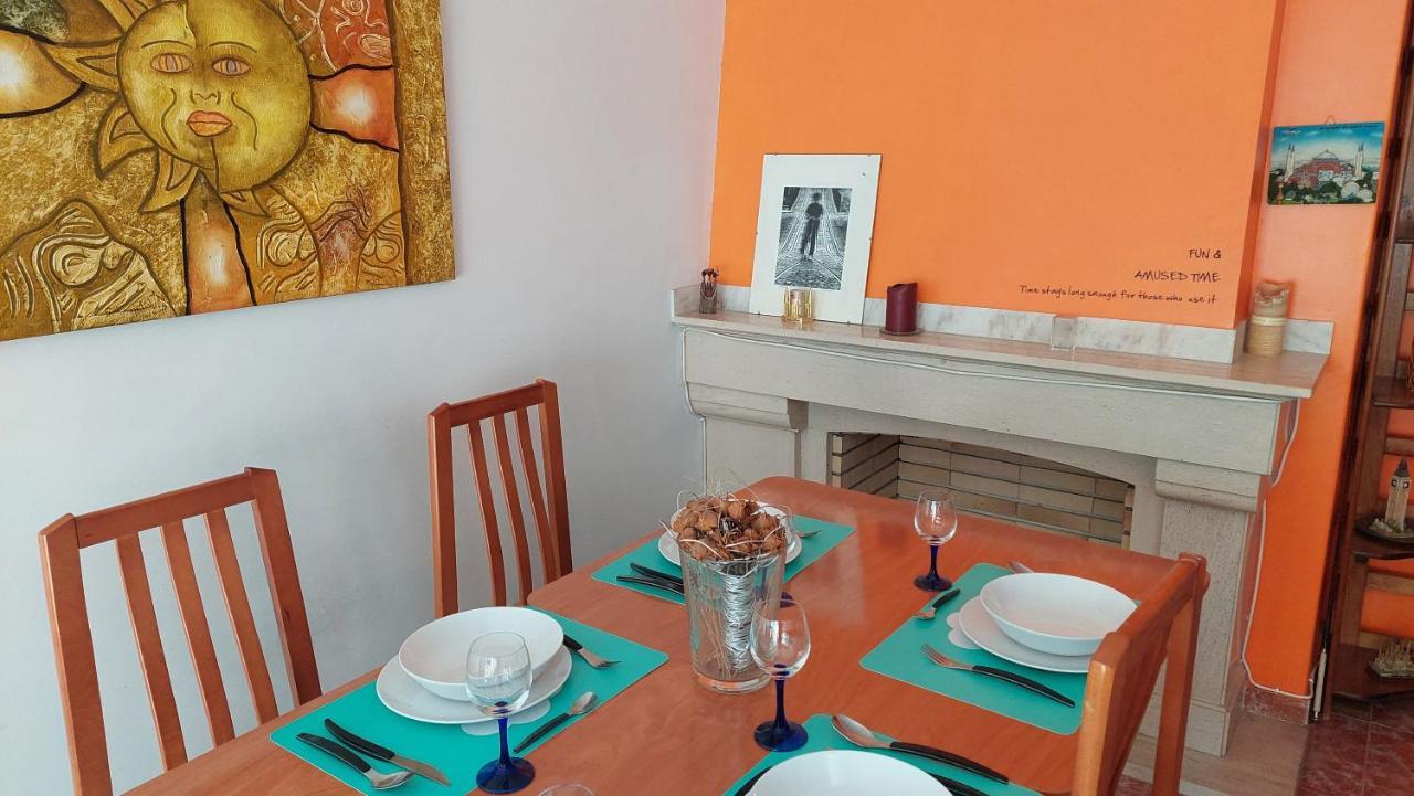 Ferienwohnung Enjoy Lisbon Cascais Sintra 1200 Metres To Metro Blue Line Sintra Rail Line Free Parking Amadora Exterior foto