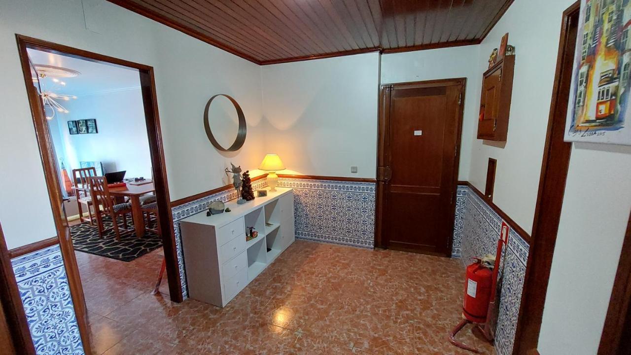 Ferienwohnung Enjoy Lisbon Cascais Sintra 1200 Metres To Metro Blue Line Sintra Rail Line Free Parking Amadora Exterior foto